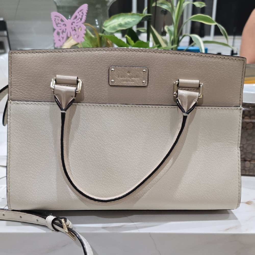 Kate Spade Beige Small Caley Grove Street